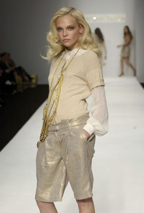 Gold cashmere lurex knit short sleeve cardigan, ivory silk muslin lauren shirt and gold cotton lurex loose pleat shorts